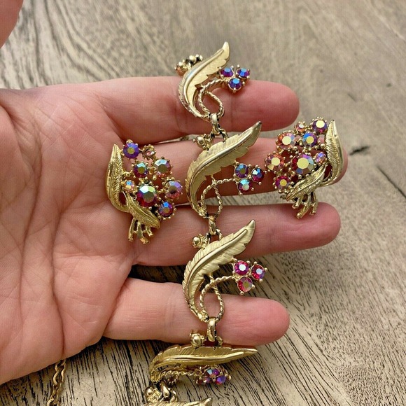 Vintage Elegant Choker Necklace & Clip On Earrings Set Gold & Red AB Rhinestones - Picture 6 of 7